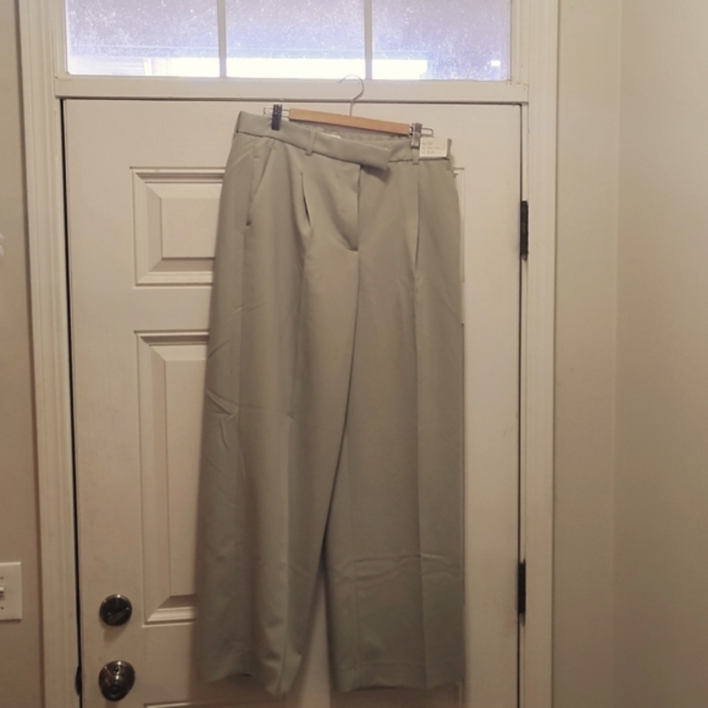 Abercrombie & Fitch Harper Tailored Wide-Leg Pants. 31 12L